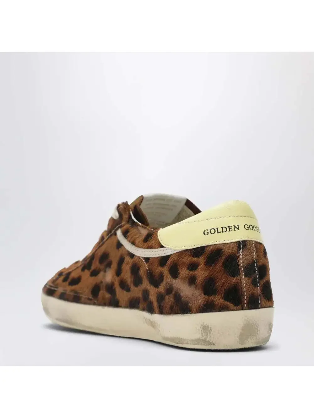 Golden Goose Super Star Sneaker (120)(PLEASE REQUEST YOUR SIZE BEFORE PURCHASING